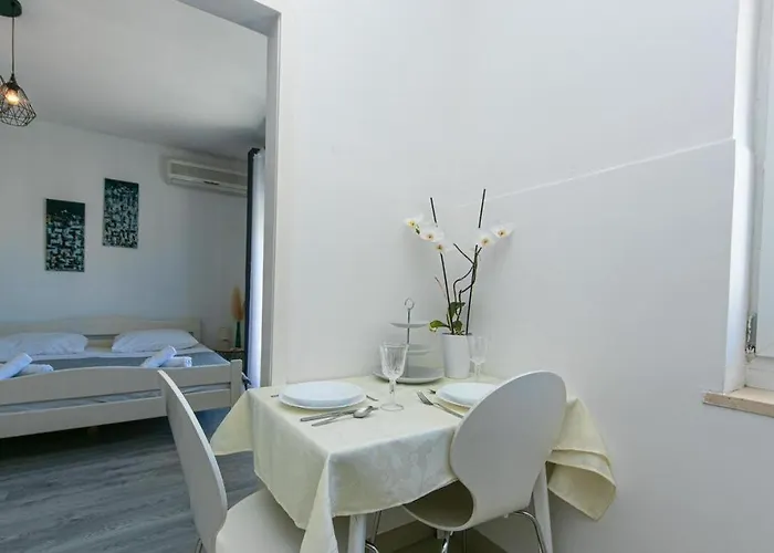 10 Appartamento Makarska