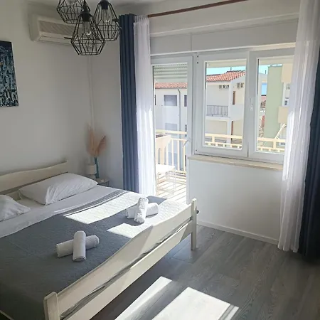 Apartamento 10 *